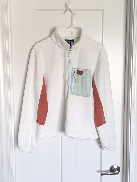 Patagonia Tops - Patagonia Microdini 1/2 Zip Fleece Pullover - White sz M